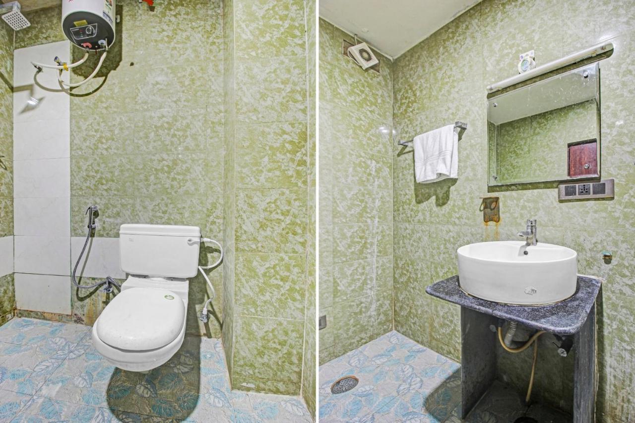 Oyo Townhouse 707 Grand Krishna Hotel Hyderabad Exterior photo