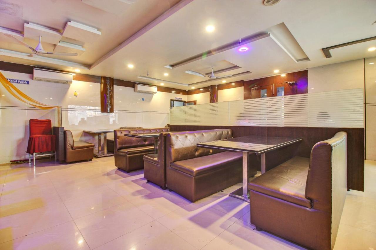 Oyo Townhouse 707 Grand Krishna Hotel Hyderabad Exterior photo