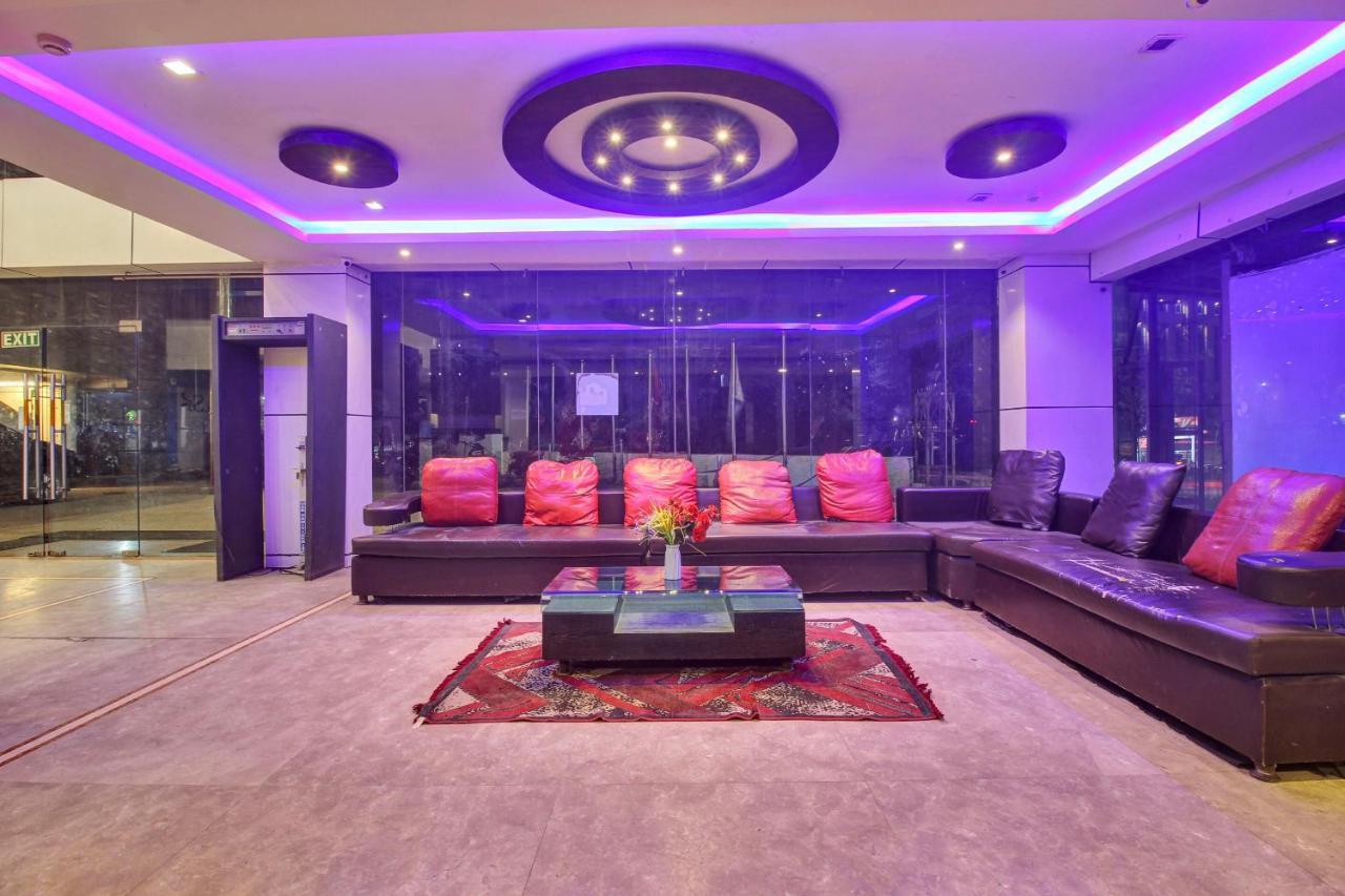 Oyo Townhouse 707 Grand Krishna Hotel Hyderabad Exterior photo
